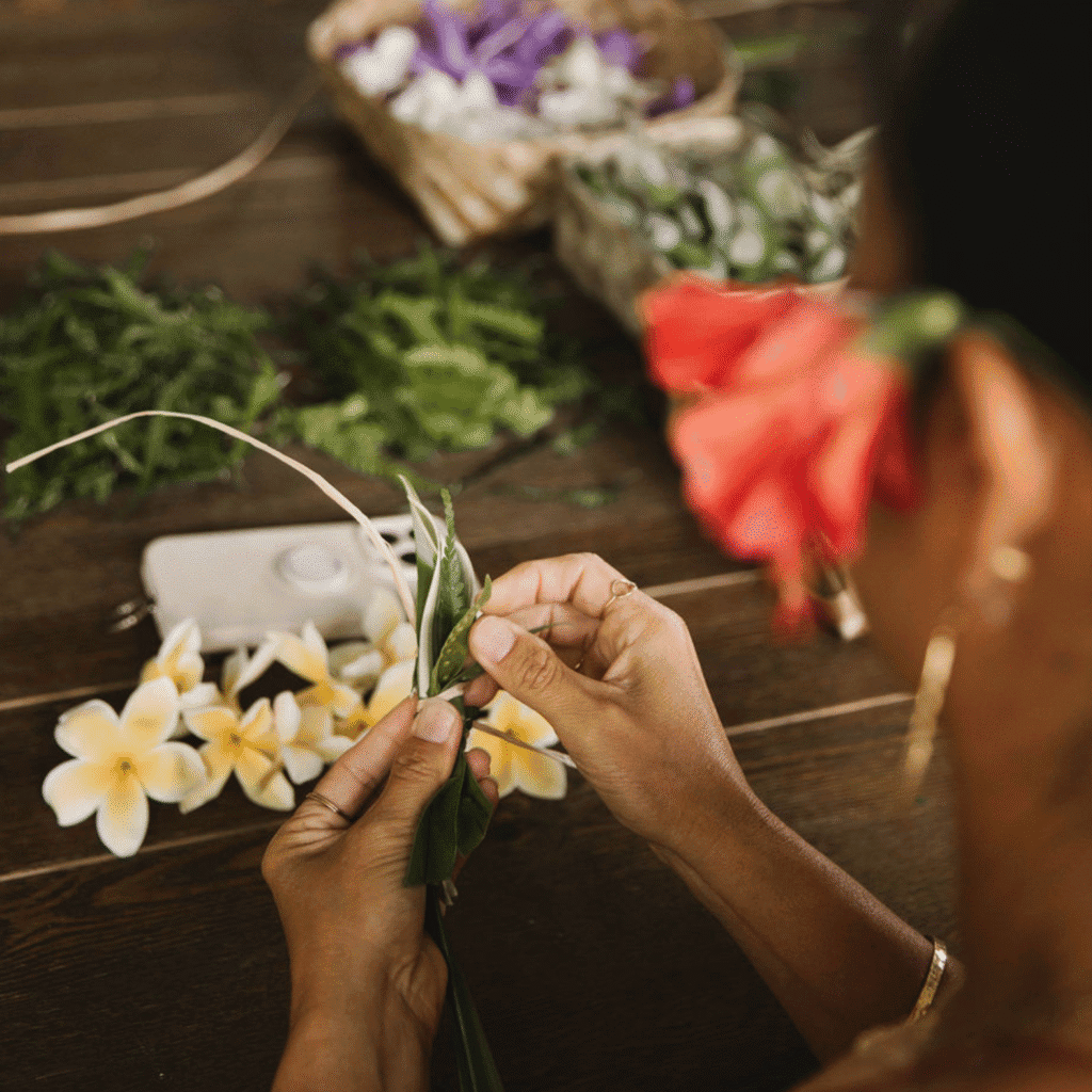 Lei making hands (1)