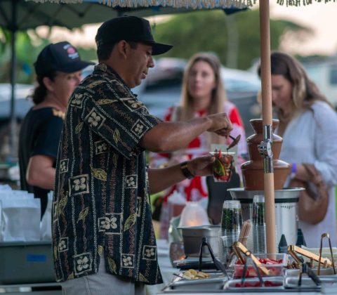 Muʻumuʻu & Mingle: Lei Day Edition